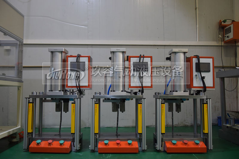  當(dāng)氣動壓力機壓力不足怎么辦